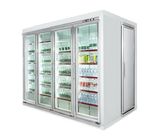 Комната коммерчески холодильных установок супермаркета холодная, прогулка в холодильнике, комнате замораживателя